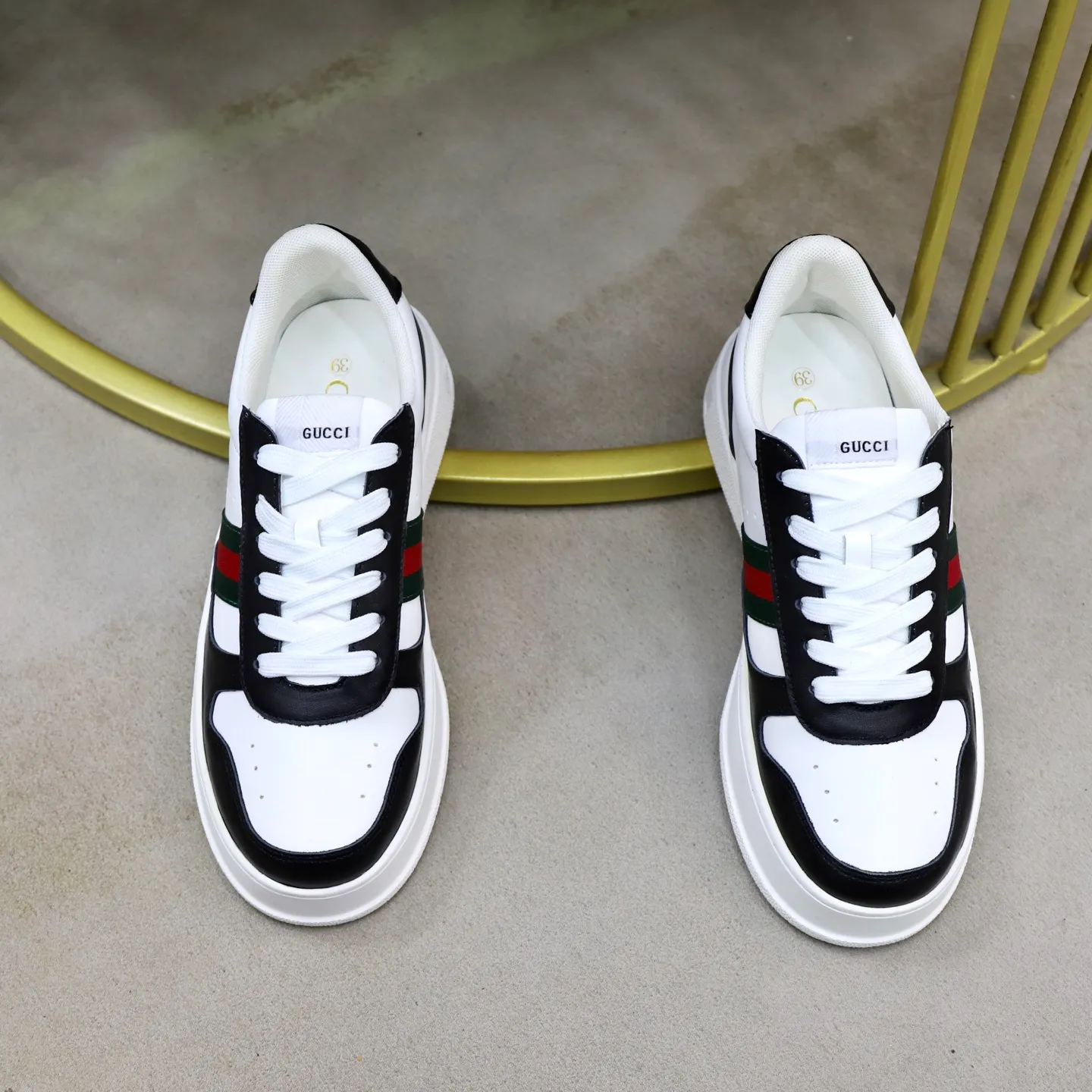 Ex-factory price: 400💰🙅‍♂️🙅‍♂️🙅‍♂️ Brand: GUCCI Standard code: 38-44 (45 customized) Grade: Same as the official website Material: Original leather stitching brand cloth Comfortable and breathable sheepskin lining Lightweight and wear-resistant outsole Style category: Men's fashionable casual shoes Sports shoes Distinguished luxury brand elements Top luxury Color: actual picture color